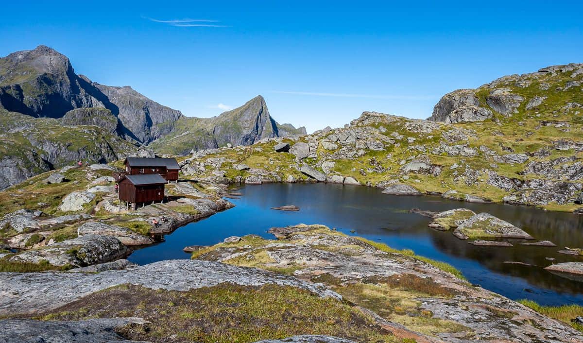 The dramatic setting for the Munkebu Hut in the Lofotens