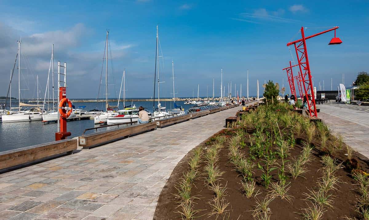 Strolling the promenade in Port Noblessner 