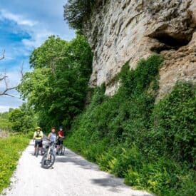 We were surprised to see big cliffs along the Katy Trail