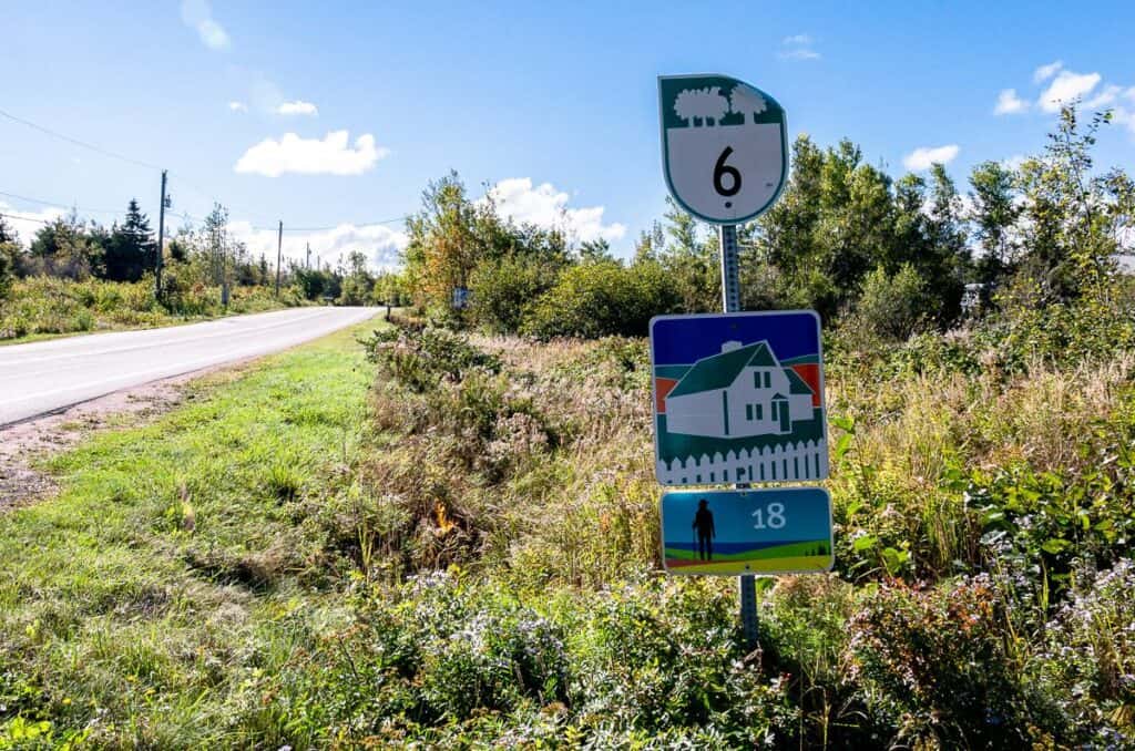 There is supposed to be an Island Walk sign at every turn and approximately every 5 km