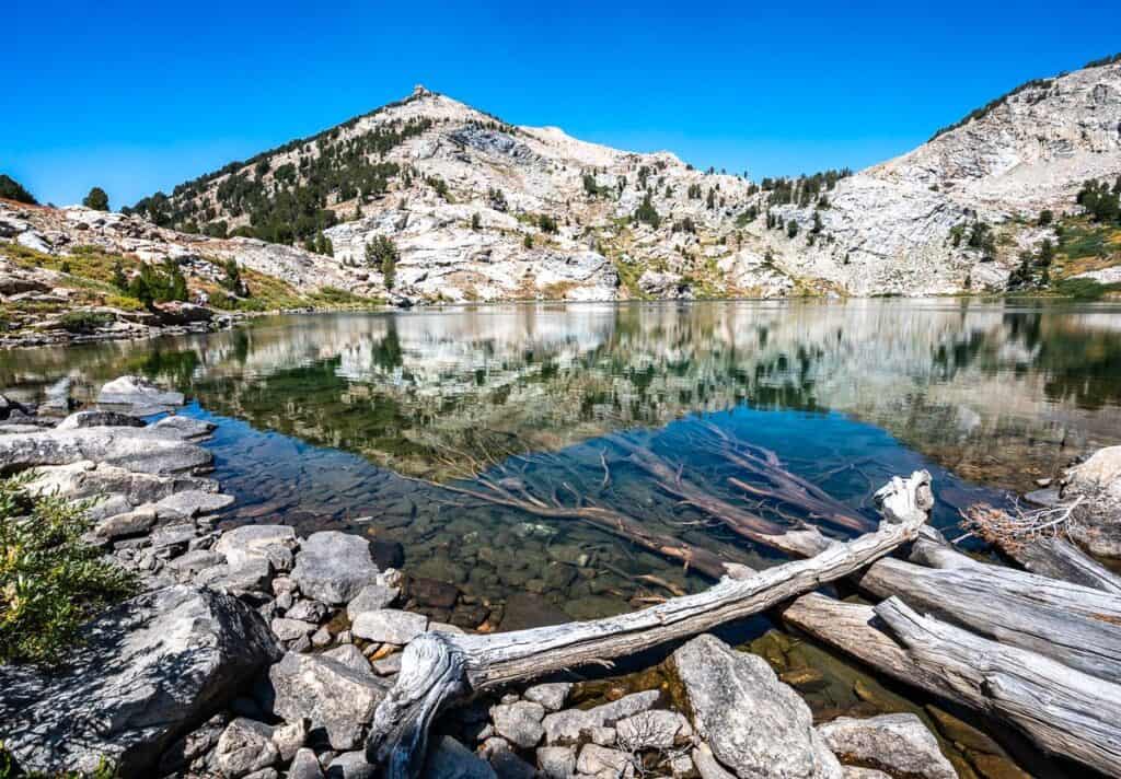 Crystal clear water in Liberty Lake - it can be done as both a day hike or an overnight hike in the Ruby Mountains