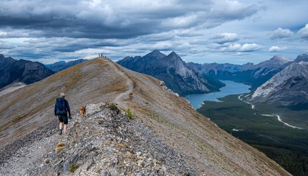 Some easy hiking along the west arm of Tent Ridge