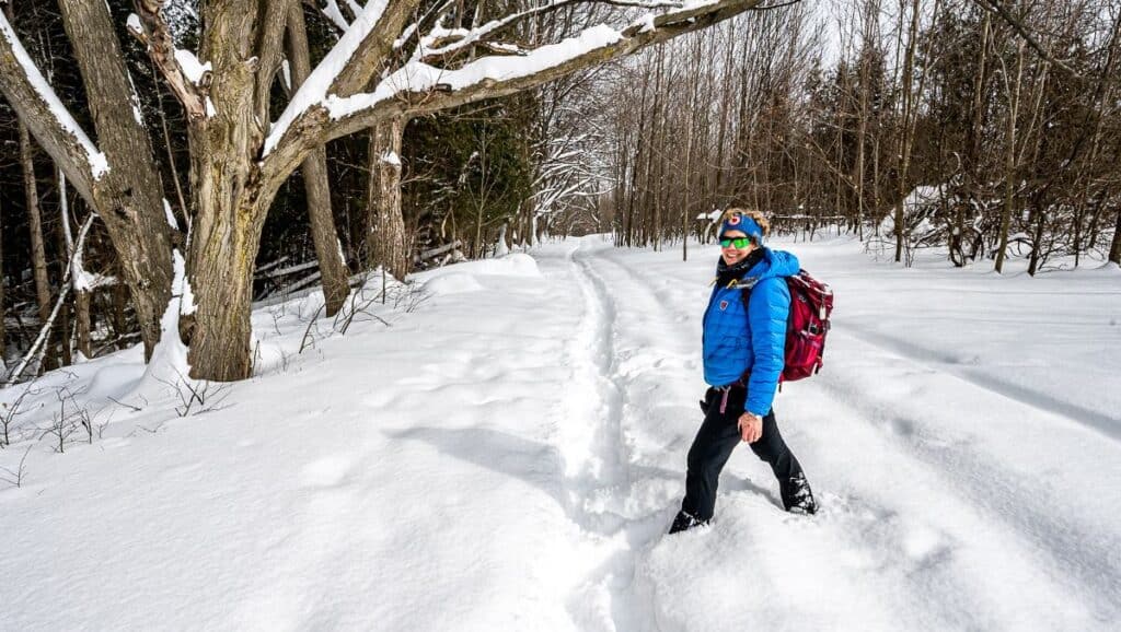 Me wearing warm clothes and carrying the hiking essentials in Mono Cliffs Provincial Park