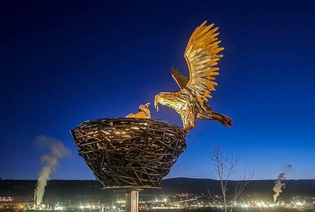 The stunning Osprey Nest at the entrance to the Osprey Nest Eatery