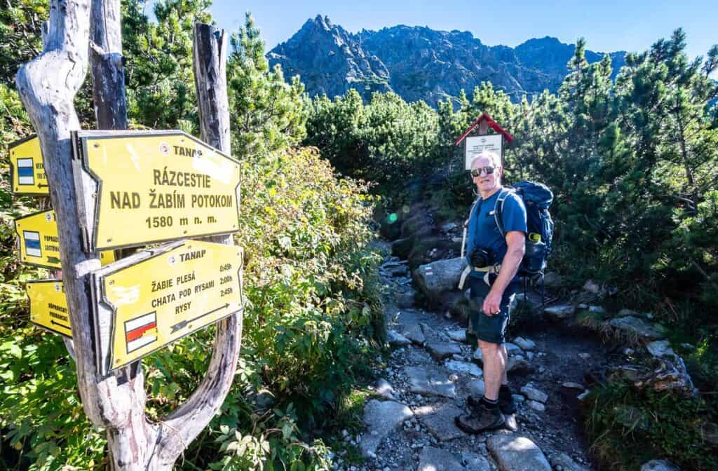 Good signage at important intersections when hiking Rysy